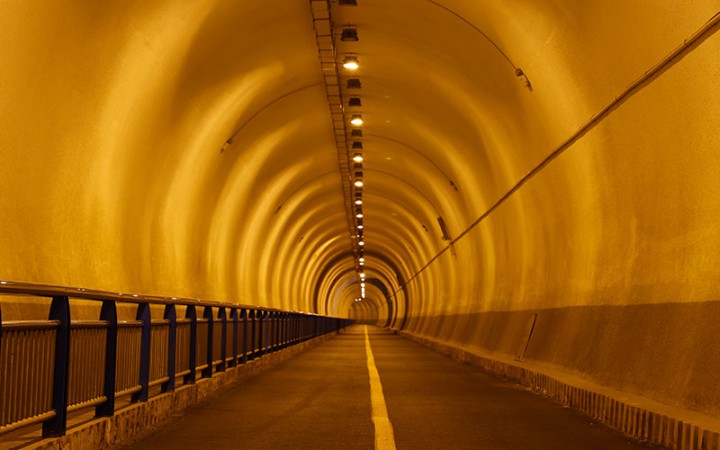 时空隧道